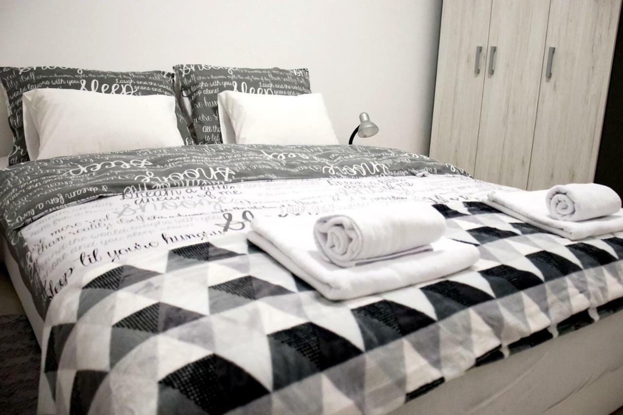 Apartman Pampas Ossero Esterno foto